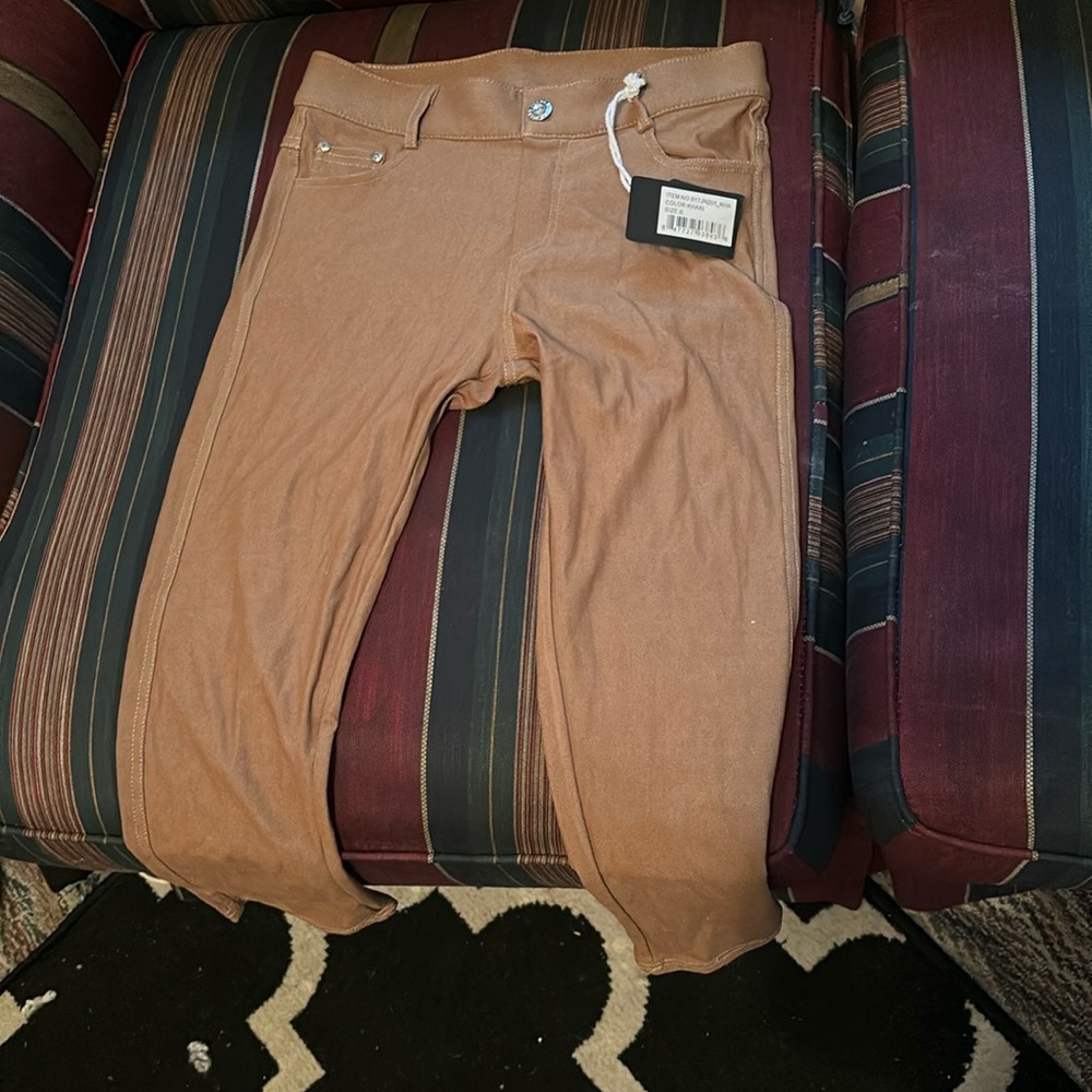 Brown Capris